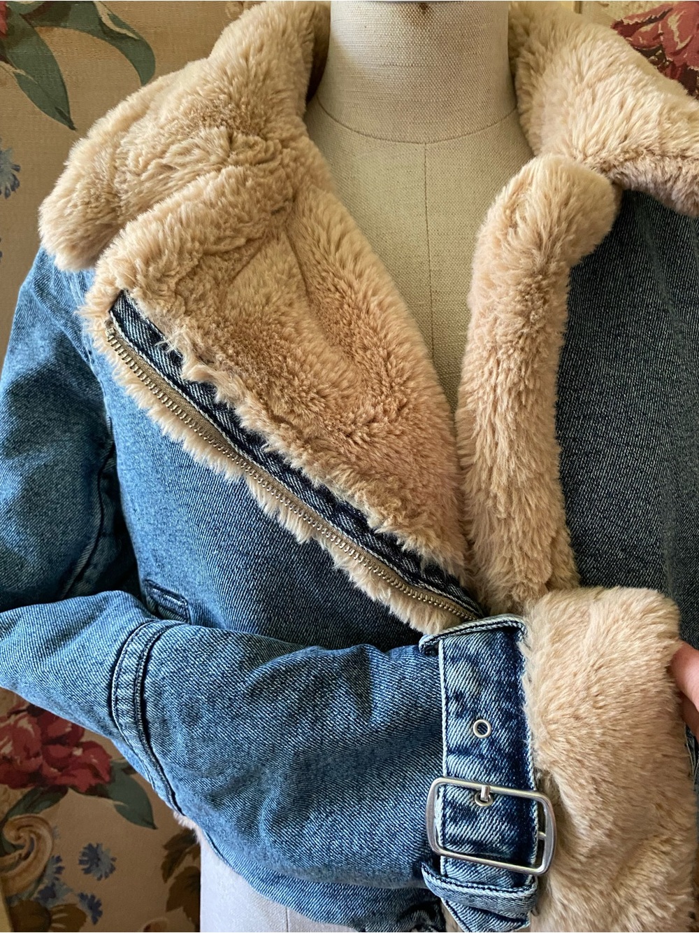 Hollister Y2K Denim Sherpa Lined Jacket NWOT Sz Small